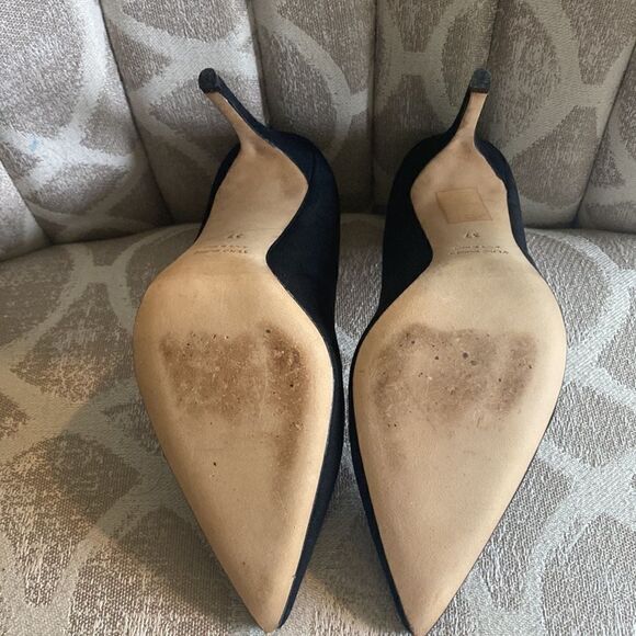 The shoe box black suede pumps gently used - Picture 4 of 4